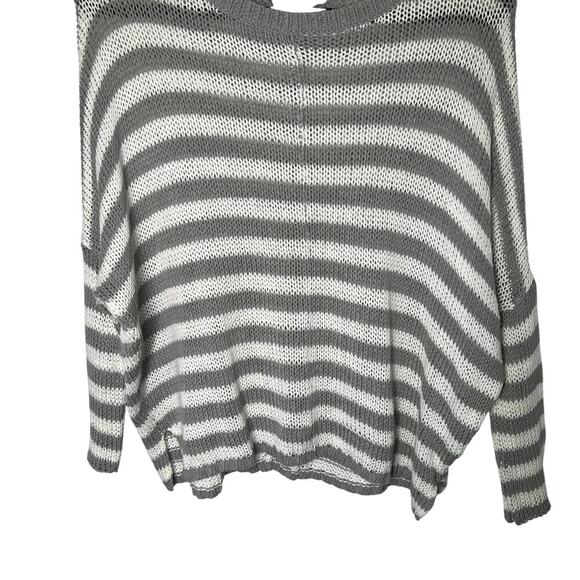 Wooden Ships Women's Gray White Striped Sweater Size Small Medium - Picture 2 of 8